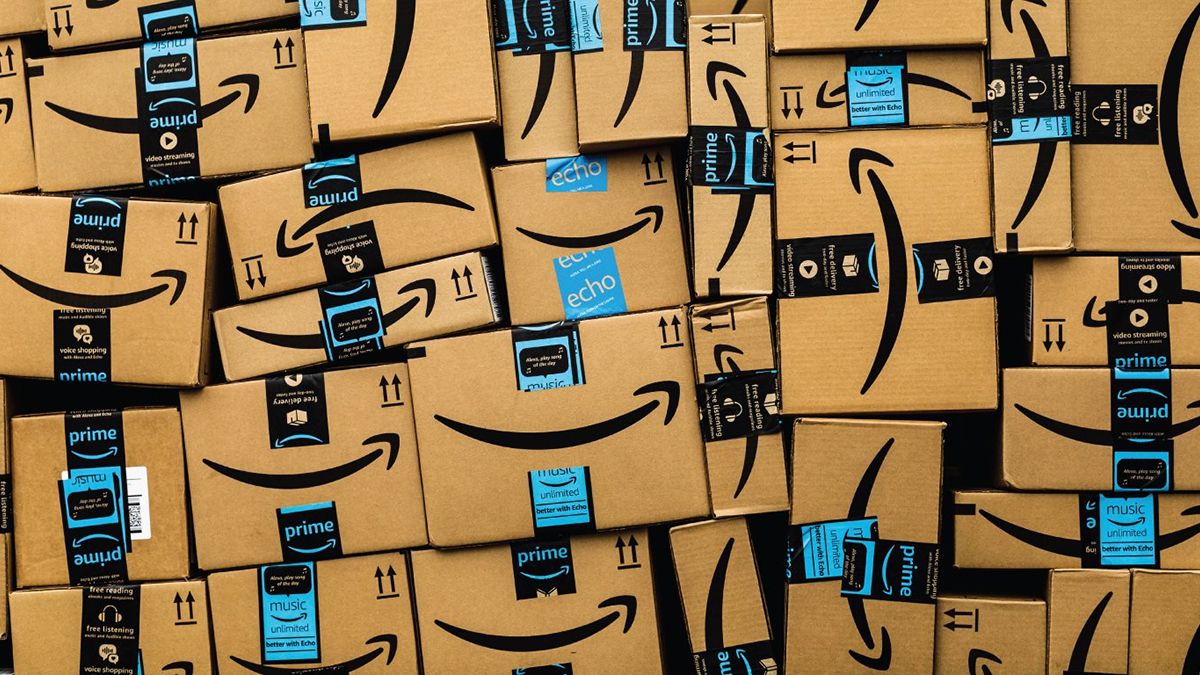 Amazon thinks AI helping you buy clothes is better than you 