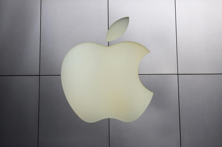 Apple's Q3 Earnings Approach: iPhone 16 Anticipation and AI 