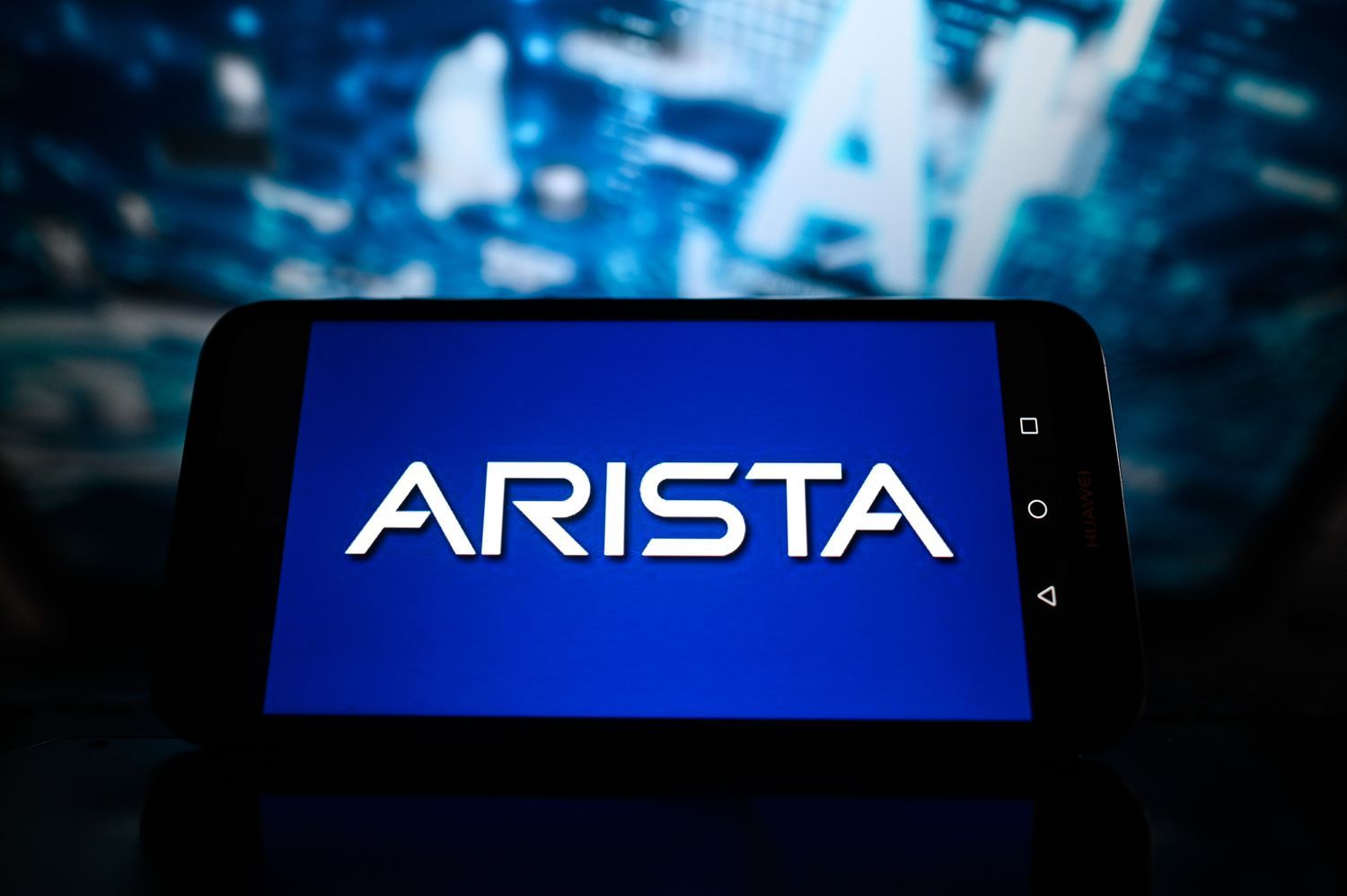 Arista Networks Soars on Strong Earnings and AI-Driven