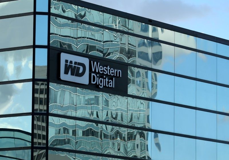 Western Digital Shares Tumble as Q4 Revenue Misses and