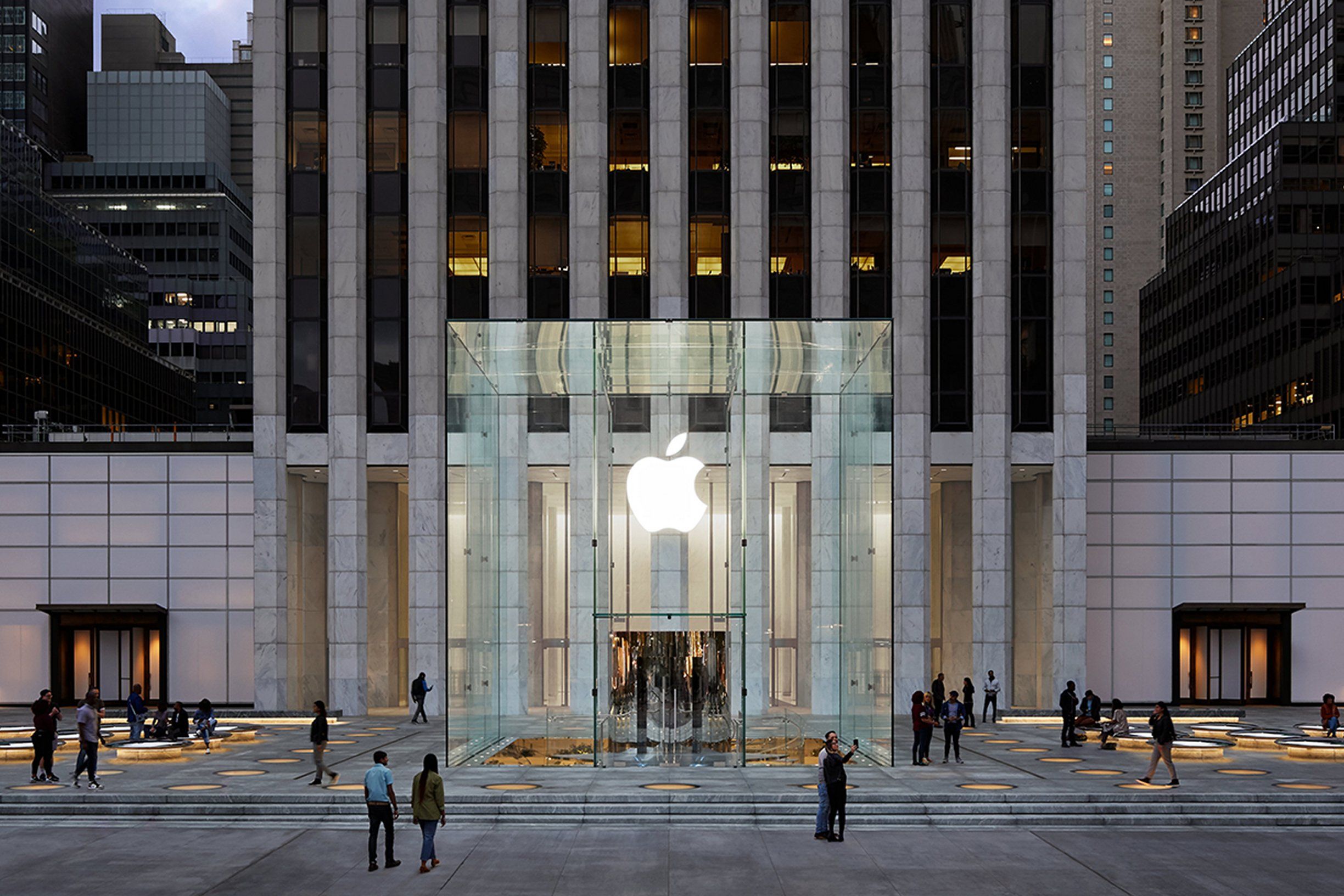 Analysts Predict Apple's Stock Performance and Potential