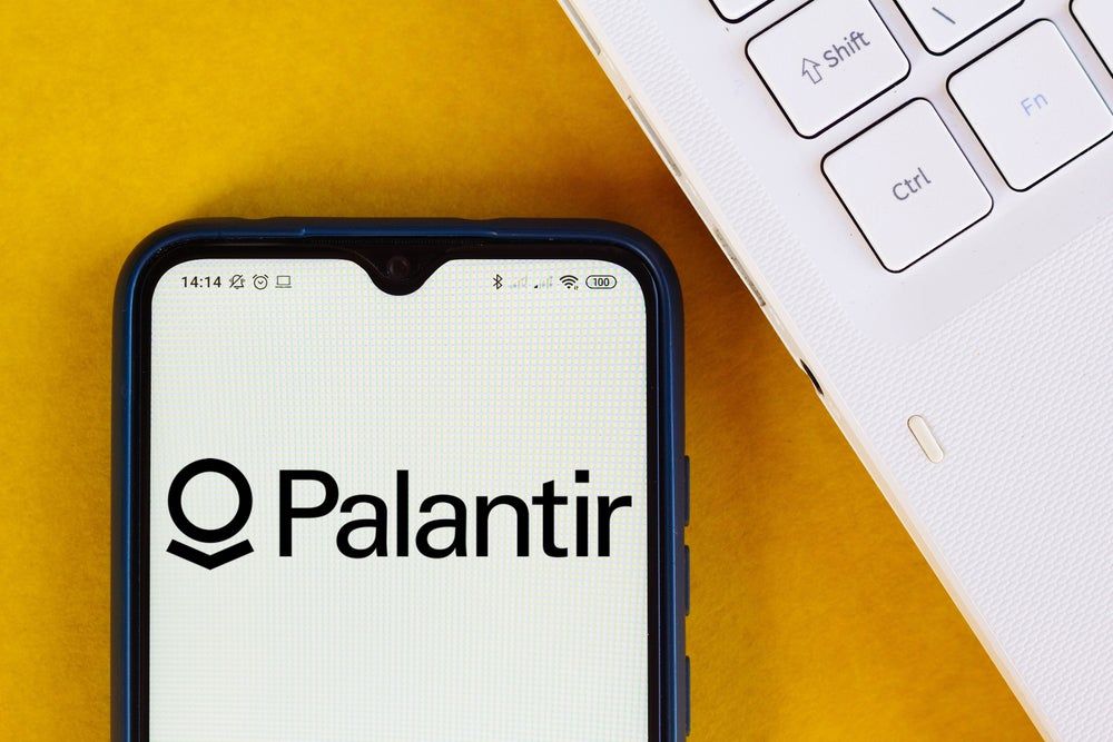 Palantir's AI Surge: Potential Bull Market and Microsoft