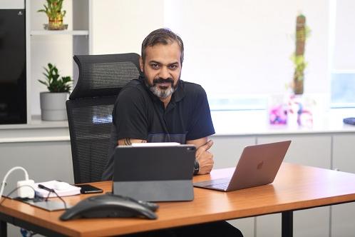 Tech Mahindra and LivePerson Partner to Enhance AI-Driven