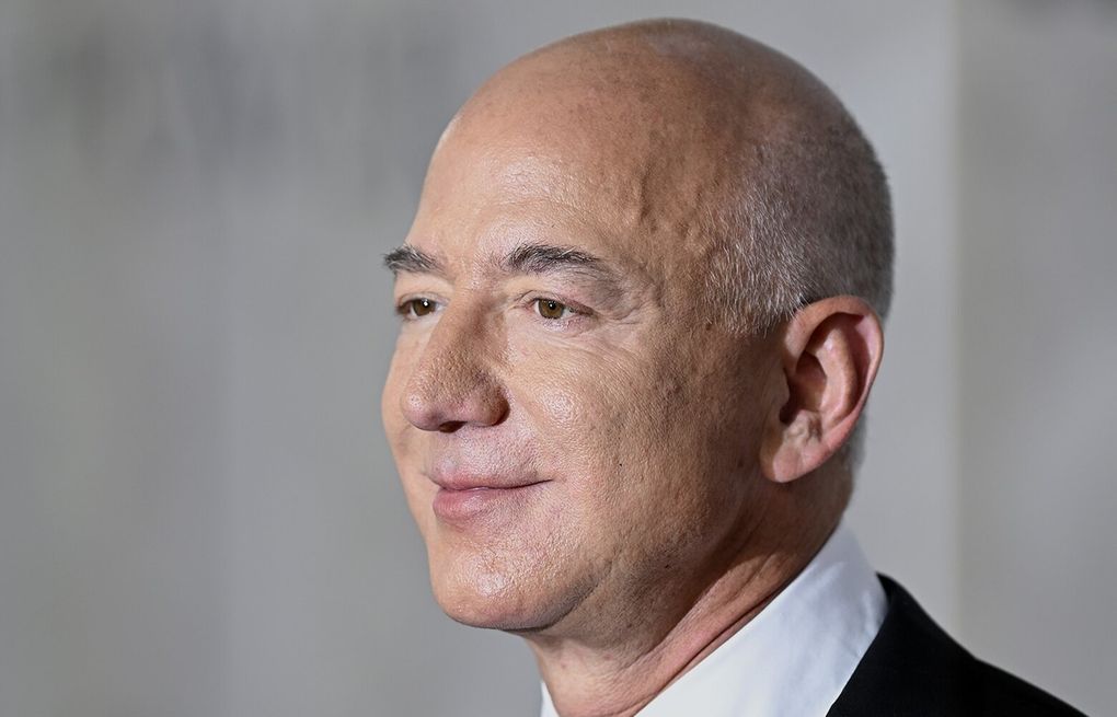 Jeff Bezos and SoftBank Lead $300M Investment in AI Startup 