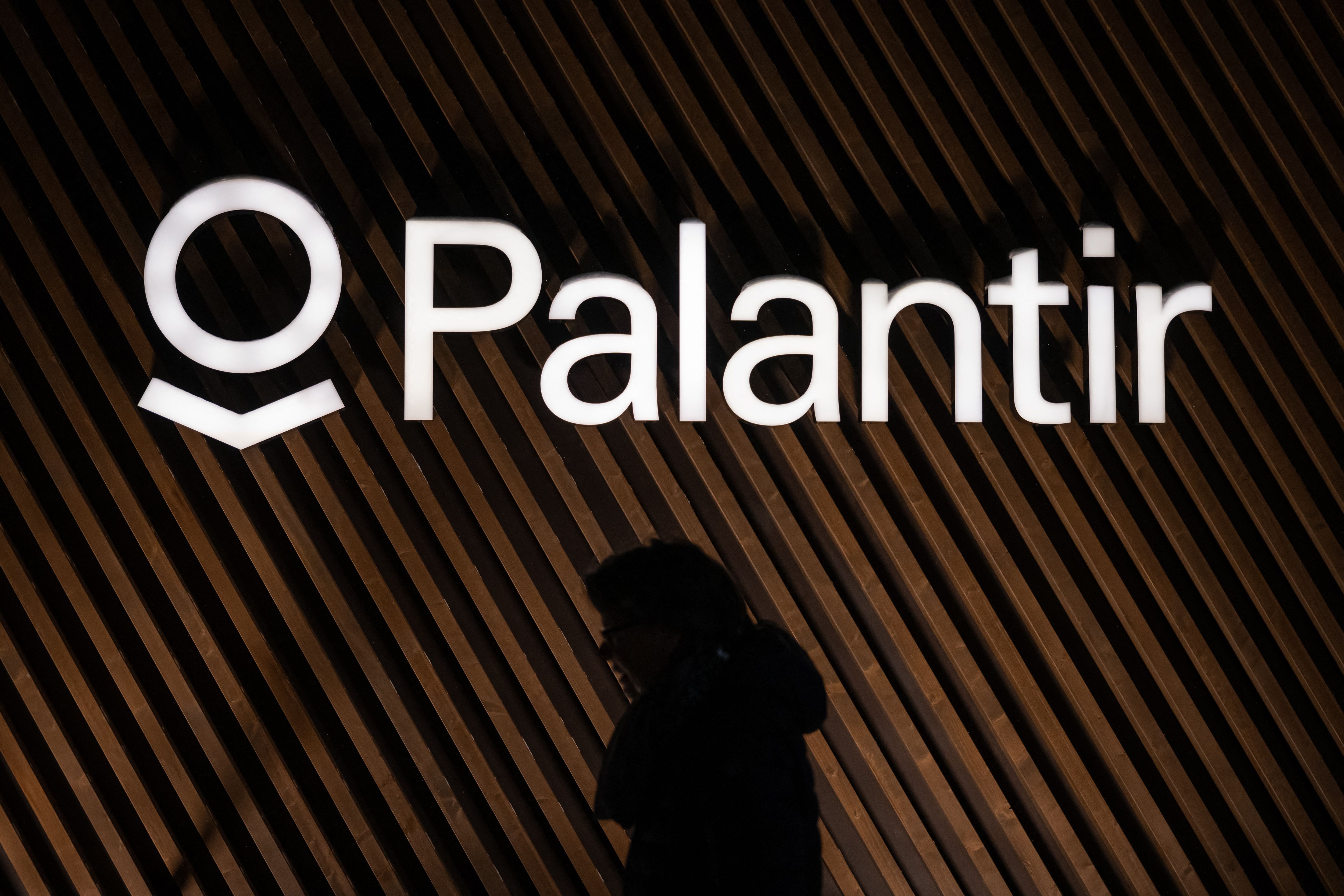 Palantir Technologies: A Closer Look at the AI Stock's