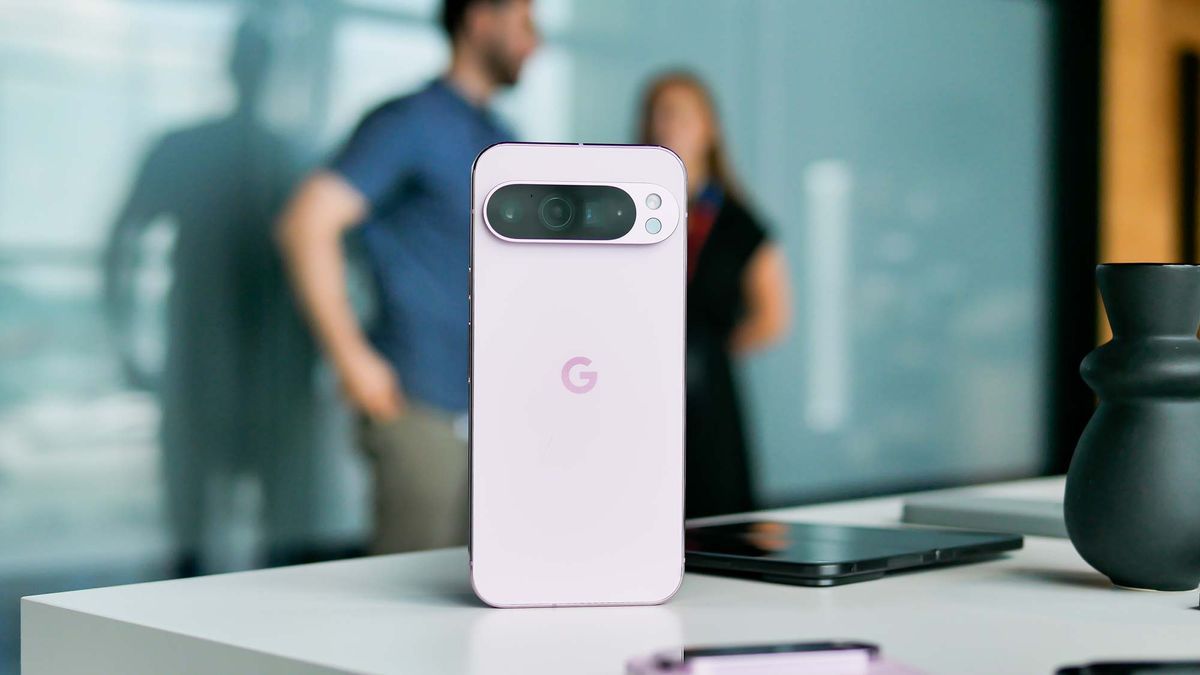 Google Pixel's New "Add Me" Feature Sparks Privacy Concerns