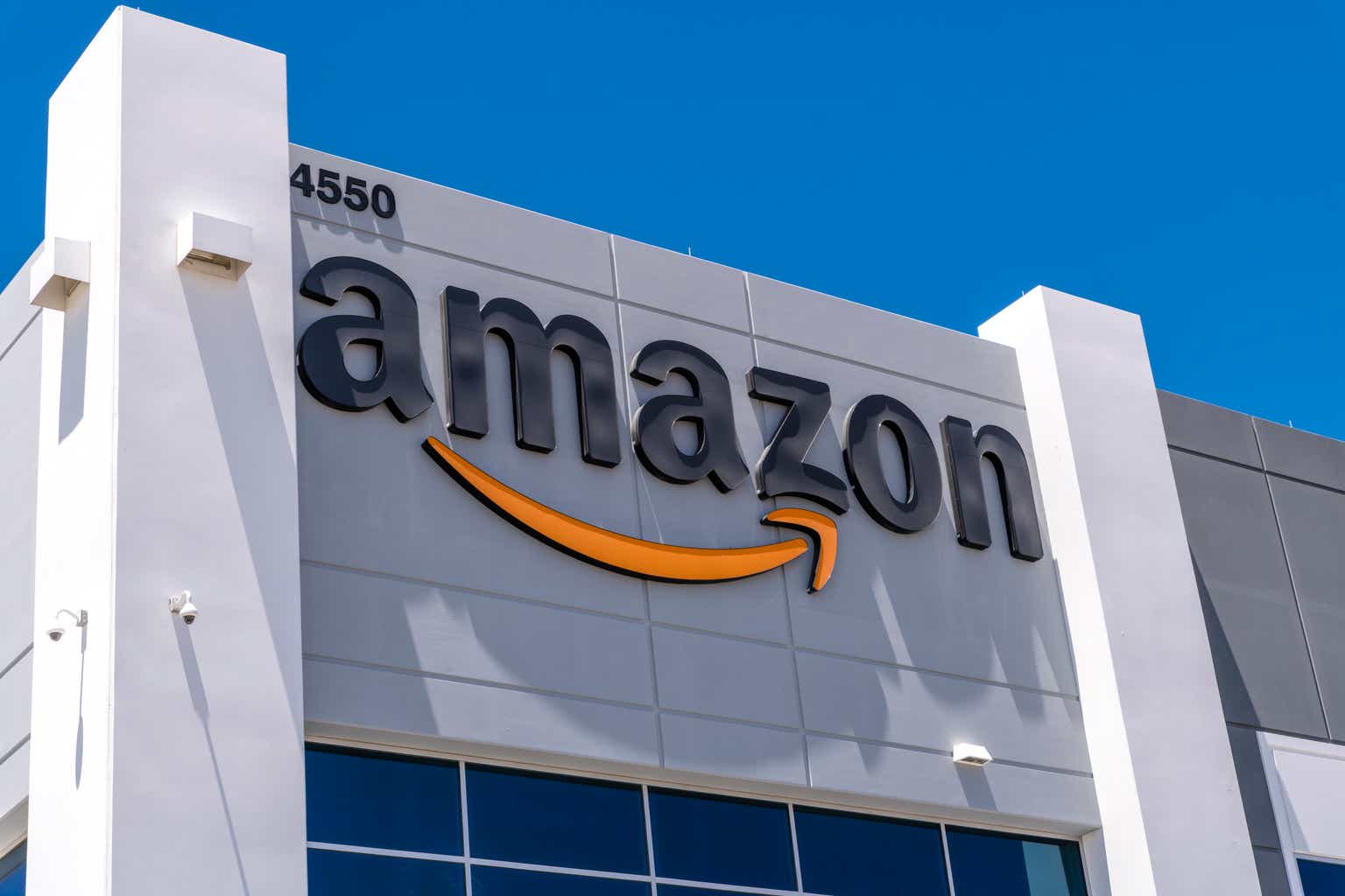 Amazon's Strategic Dominance: Analyzing Recent Market Moves 