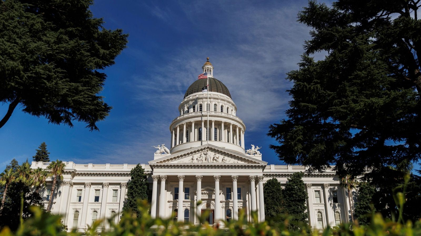California Strikes Deal with Tech Giants to Fund Journalism 