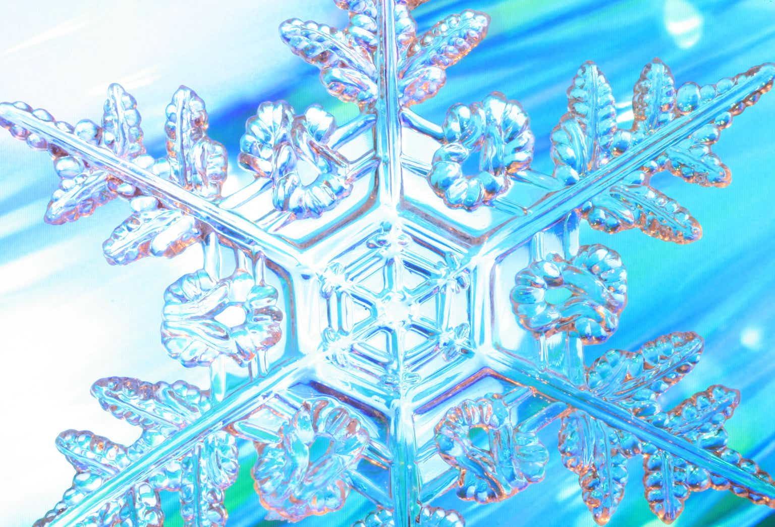 Snowflake's Q2 Earnings Beat Expectations, but Stock Faces