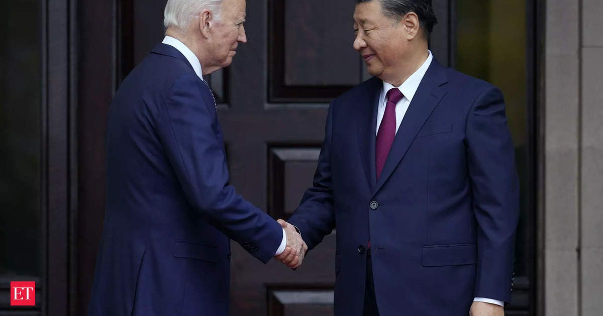 US-China Officials Conclude Talks on Taiwan, Military