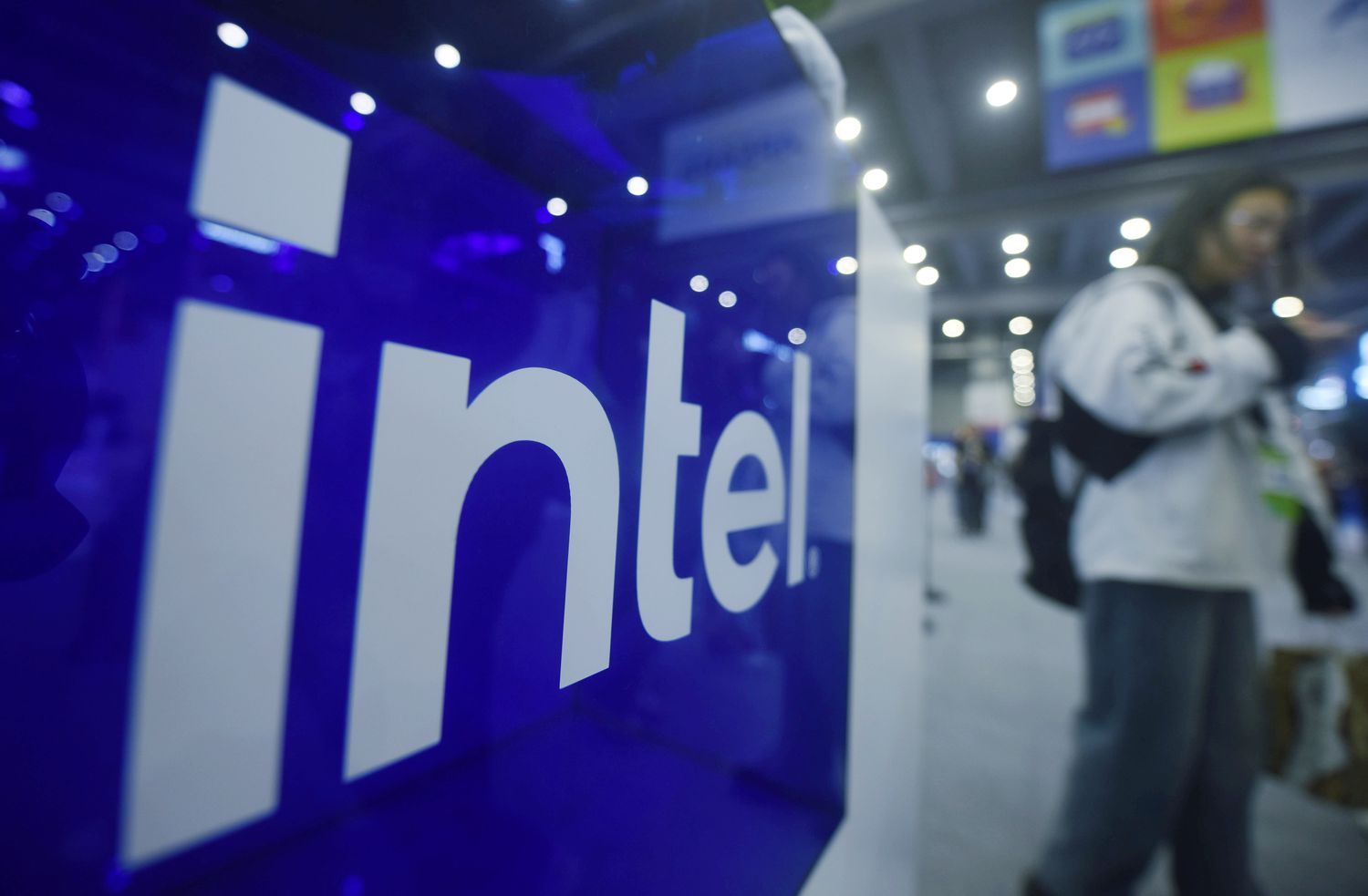Intel Stock Surges on Potential Foundry Business Spinoff