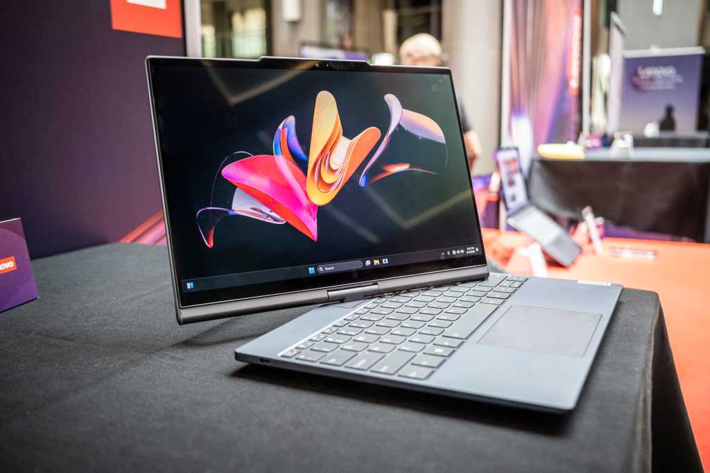 Lenovo Unveils Auto-Twist AI PC: A Revolutionary Concept in 