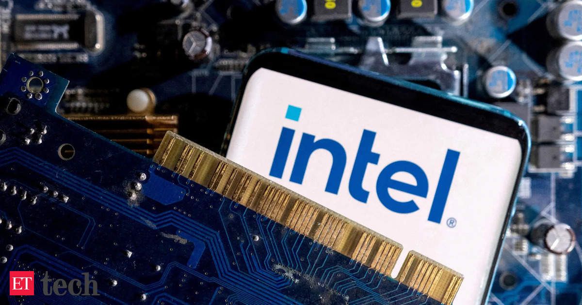 Qualcomm Explores Acquisition of Intel's Chip Design
