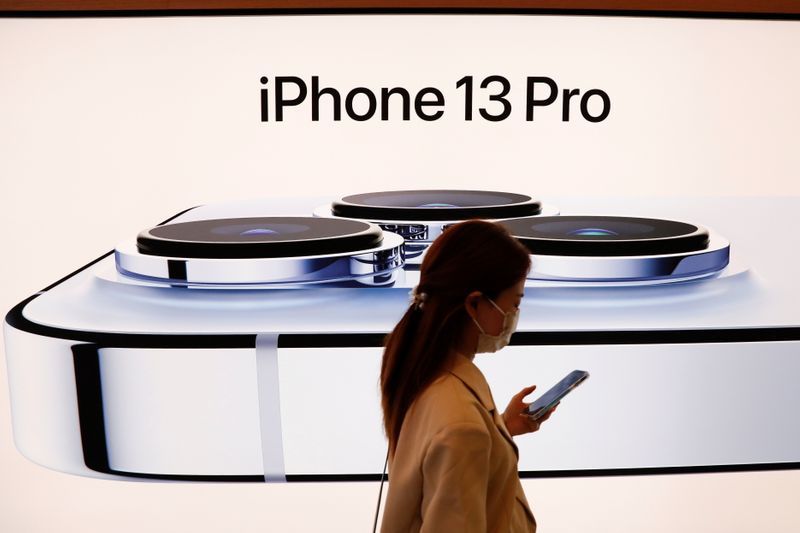 Apple's New iPhone 15 and AI Software to Take Center Stage