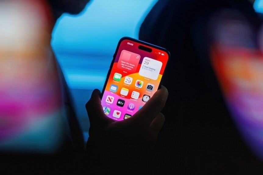 Apple's iPhone 16 Launch: Pricing Strategy and Production