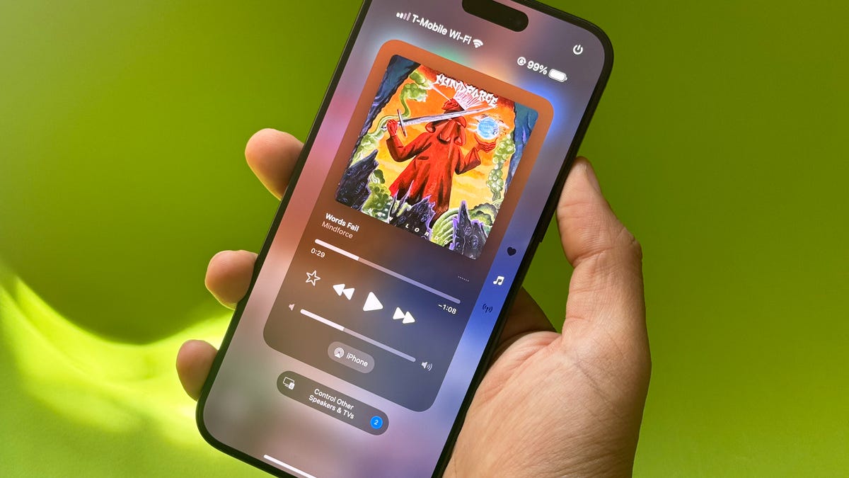 iOS 18 Rolls Out: A Major Update with AI Features and RCS