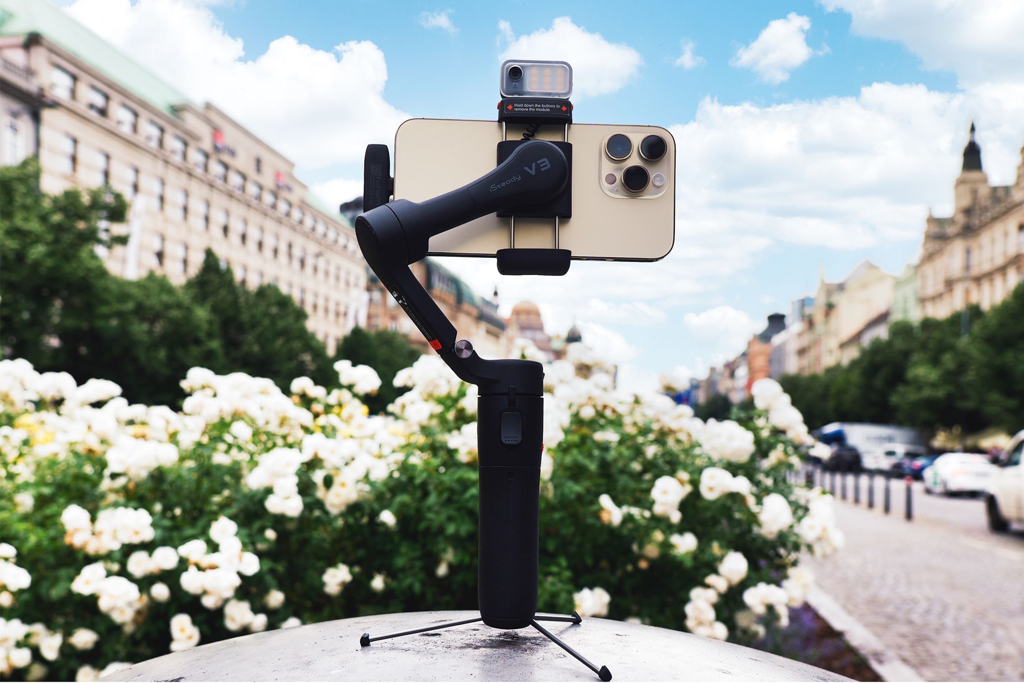 Hohem iSteady V3: The Latest Smartphone Gimbal with
