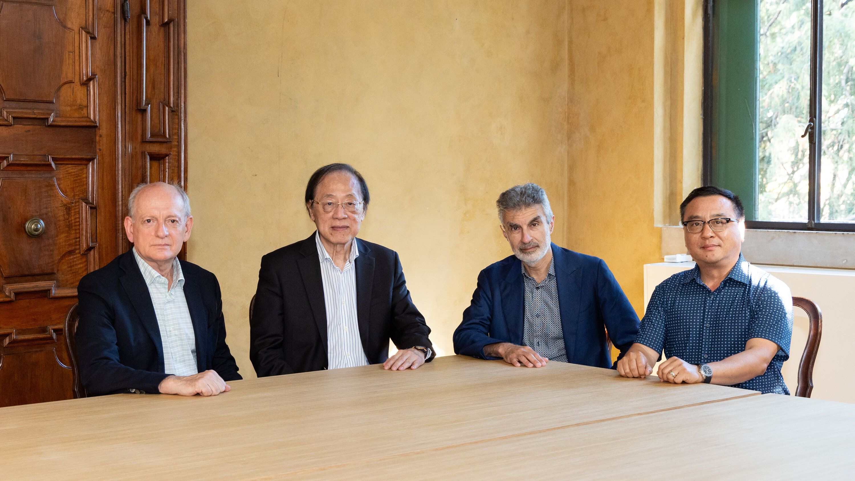 AI Pioneers Warn of Potential Risks and Call for Global