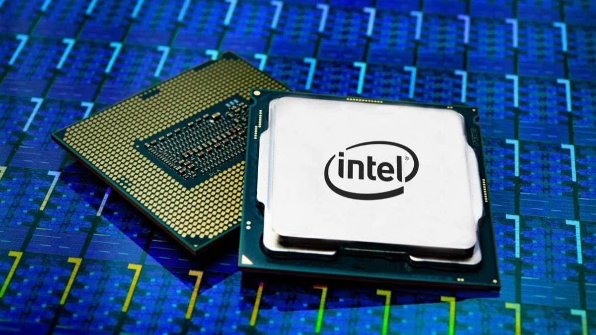 Intel Partners with Amazon to Produce Custom AI Chips,