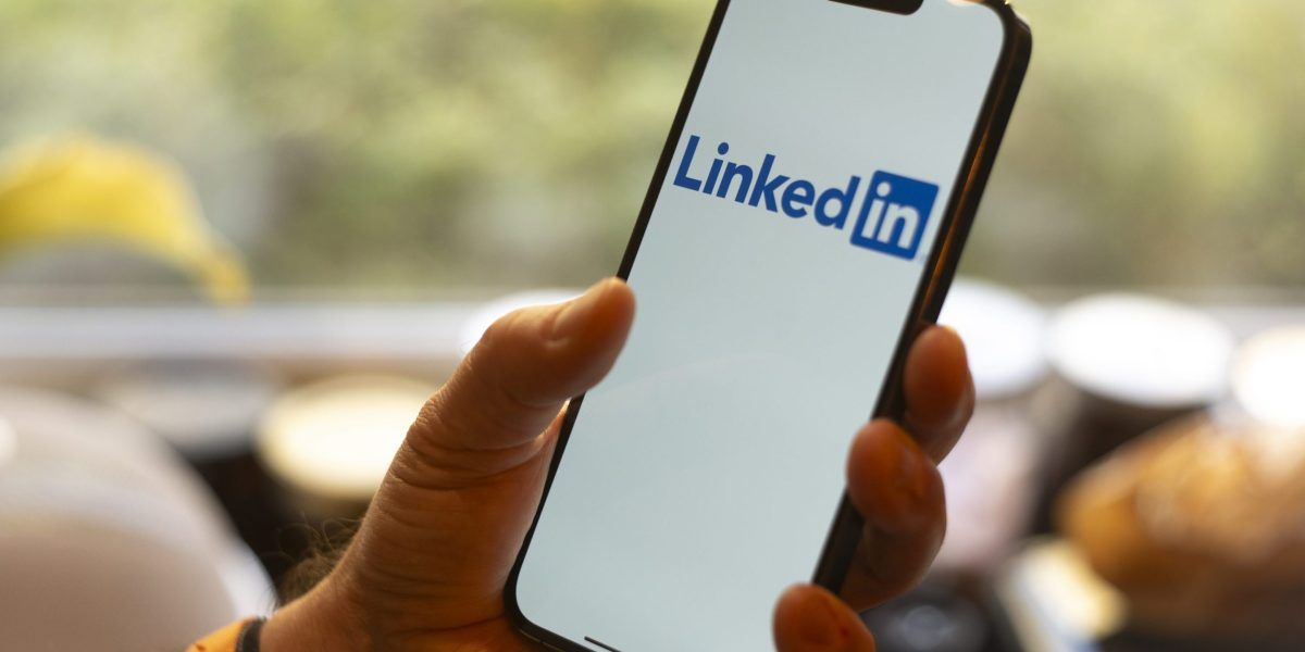 LinkedIn's AI Training on User Data Raises Privacy Concerns 