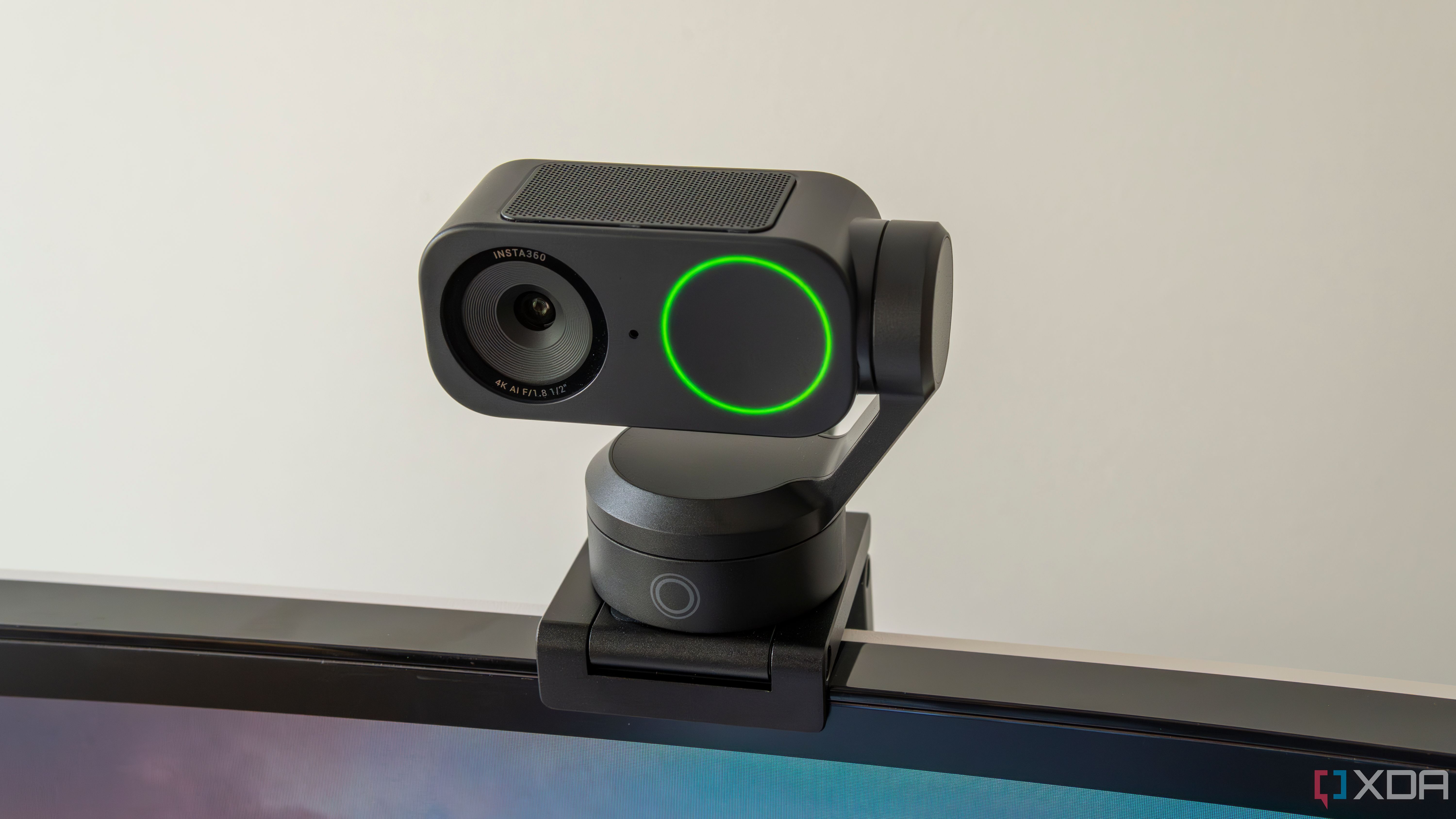 Insta360 Link 2: A Game-Changing Webcam for Content