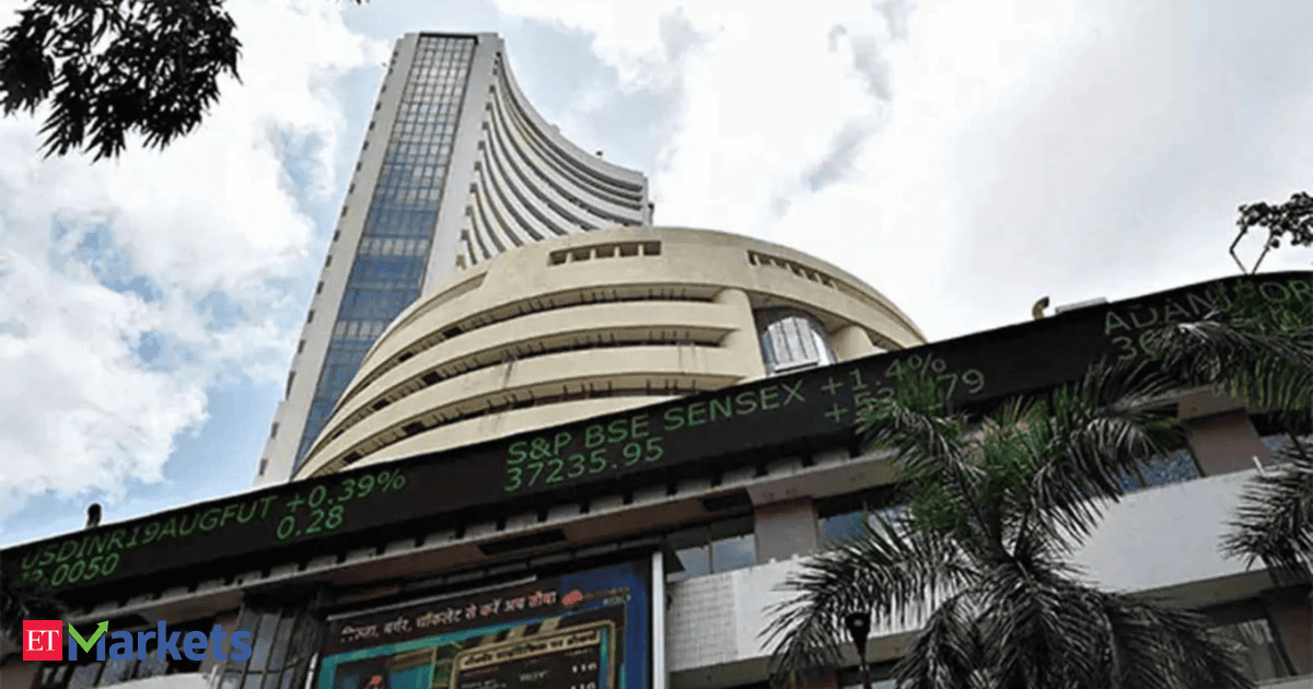 Indian Stock Markets Soar to Record Highs, Boosted by IT