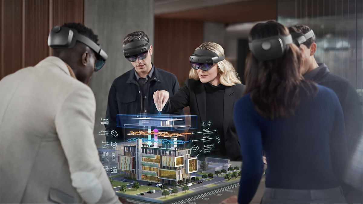 Microsoft HoloLens: The End of an Augmented Reality Era
