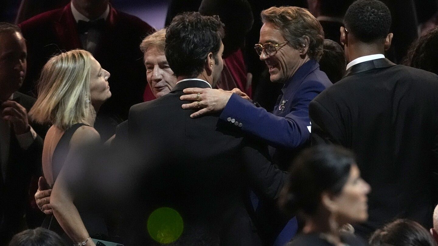 Robert Downey Jr. Prepares for Broadway Debut in "McNeal"