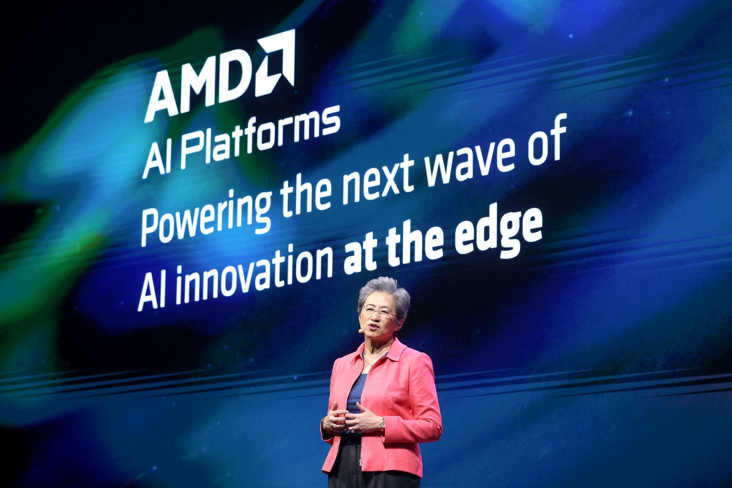 AMD Unveils MI325X AI Chip to Challenge Nvidia's Dominance