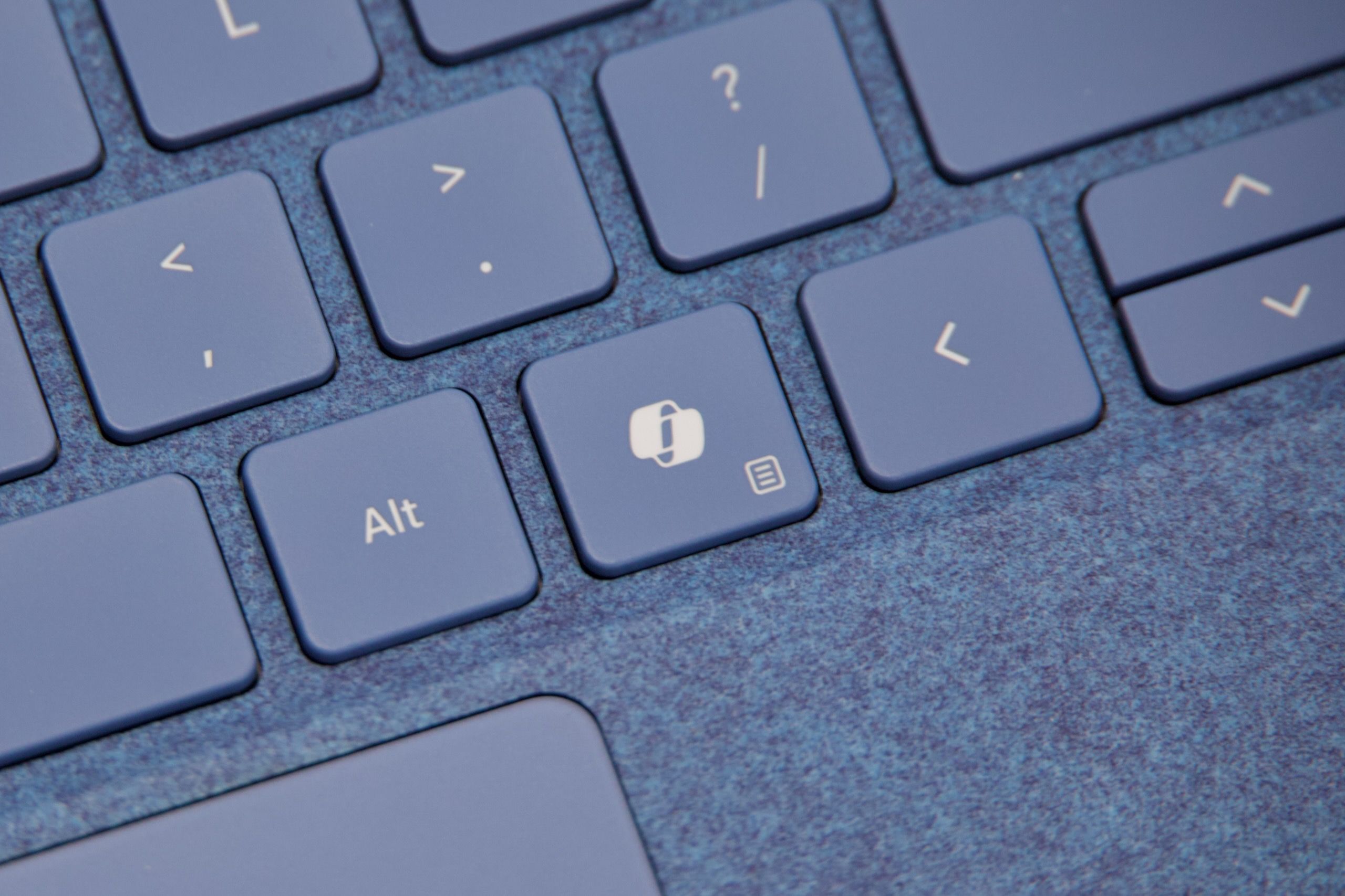 Microsoft Tests Customizable Copilot Key in Windows 11