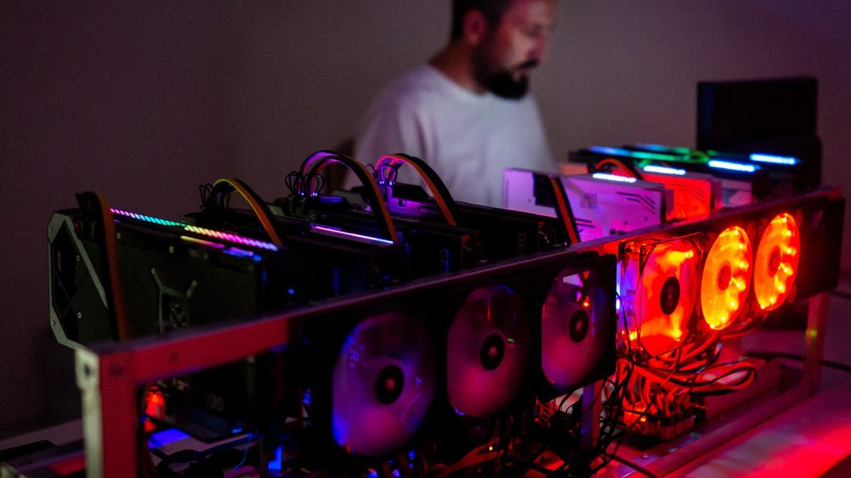 Bitcoin Miners Pivot to AI: The Shift from Crypto to
