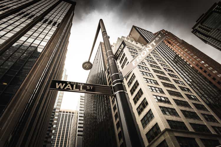 Tech Sector Tumble Leads S&P 500 to Worst Week Since April