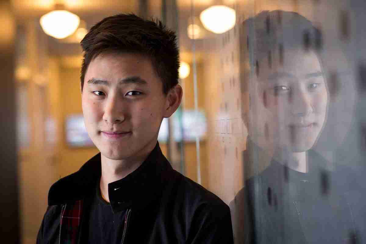 Meta's $14.3 Billion Investment in Scale AI: Alexandr Wang