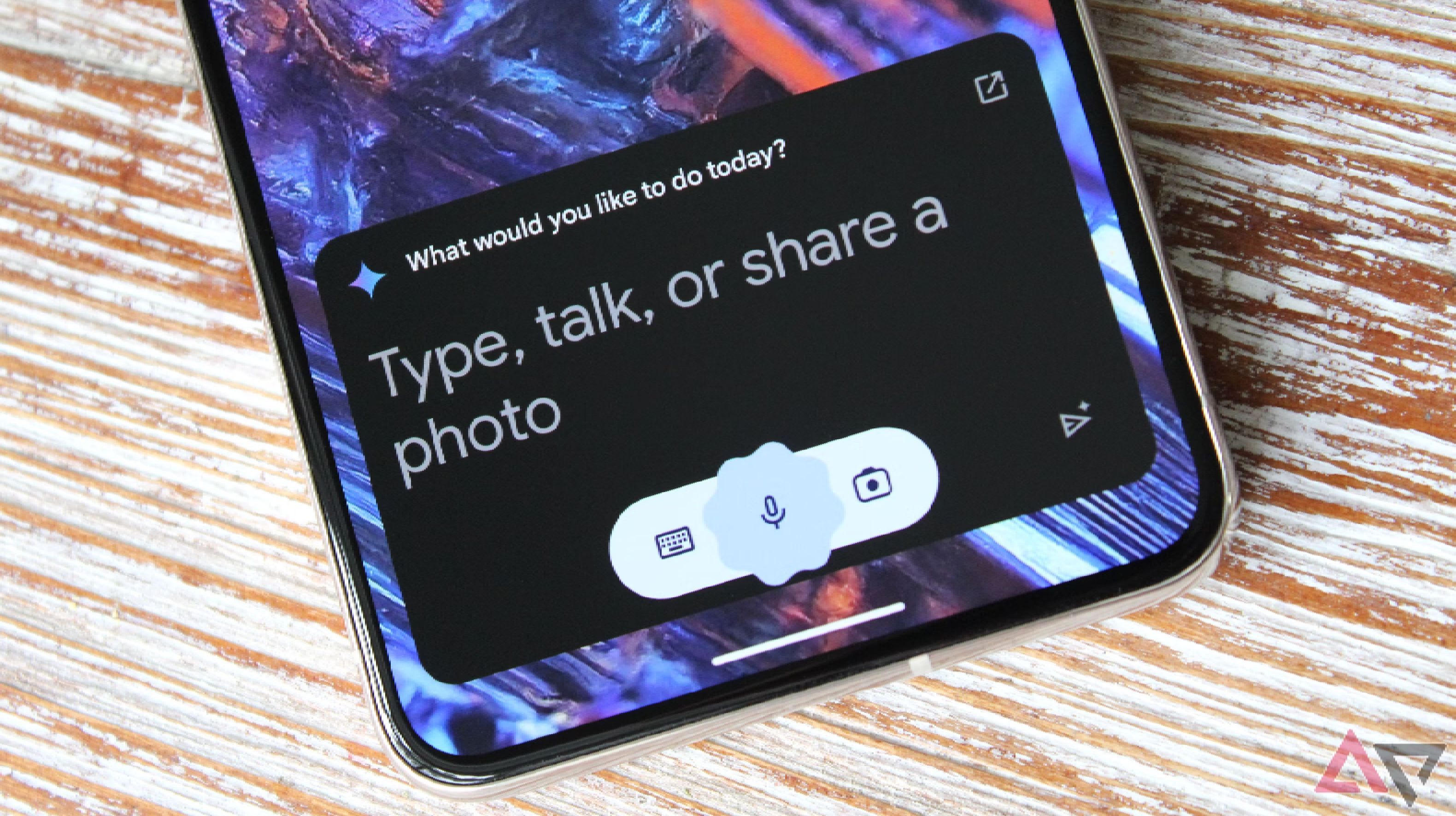 Google Gemini Expands Lock Screen Functionality, Enhancing