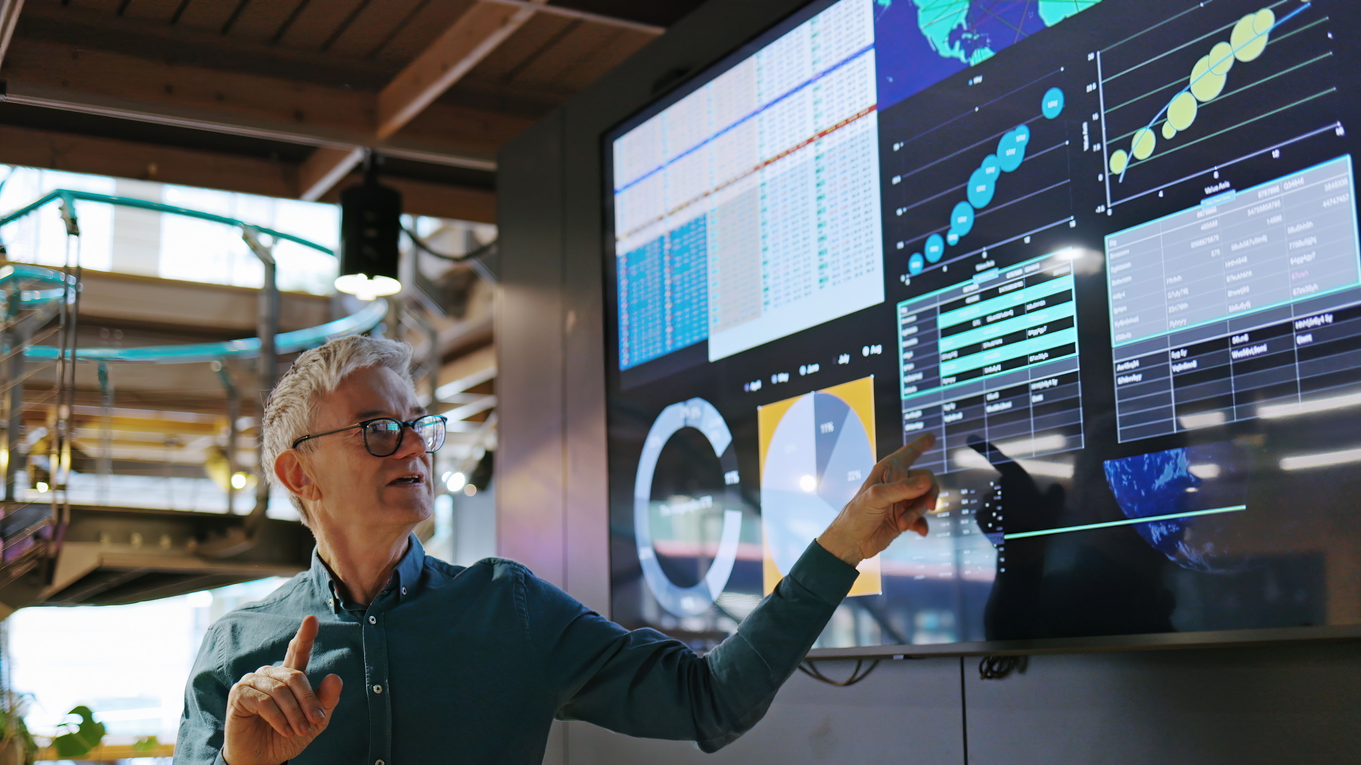 AI Stocks Surge: BigBear.ai, SoundHound AI, and AST