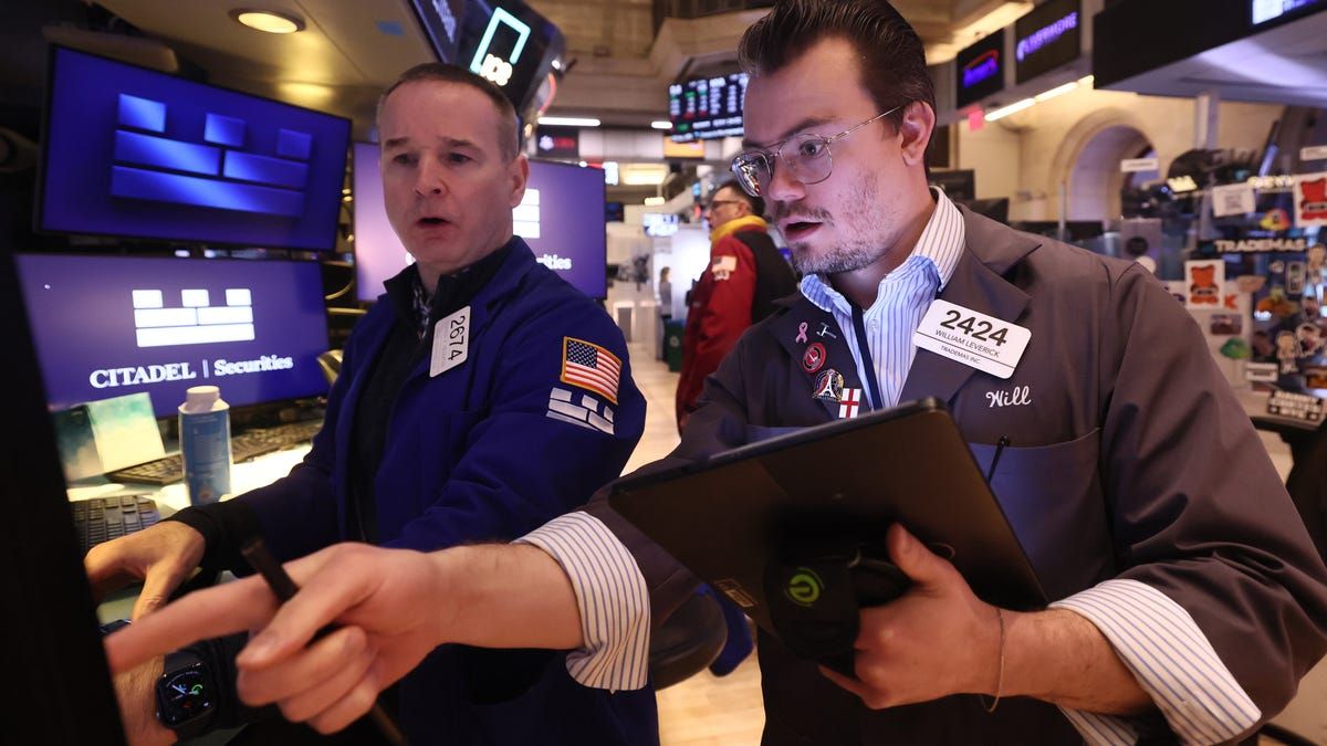 AI Giants and Tech Titans: Market Movements and Strategic