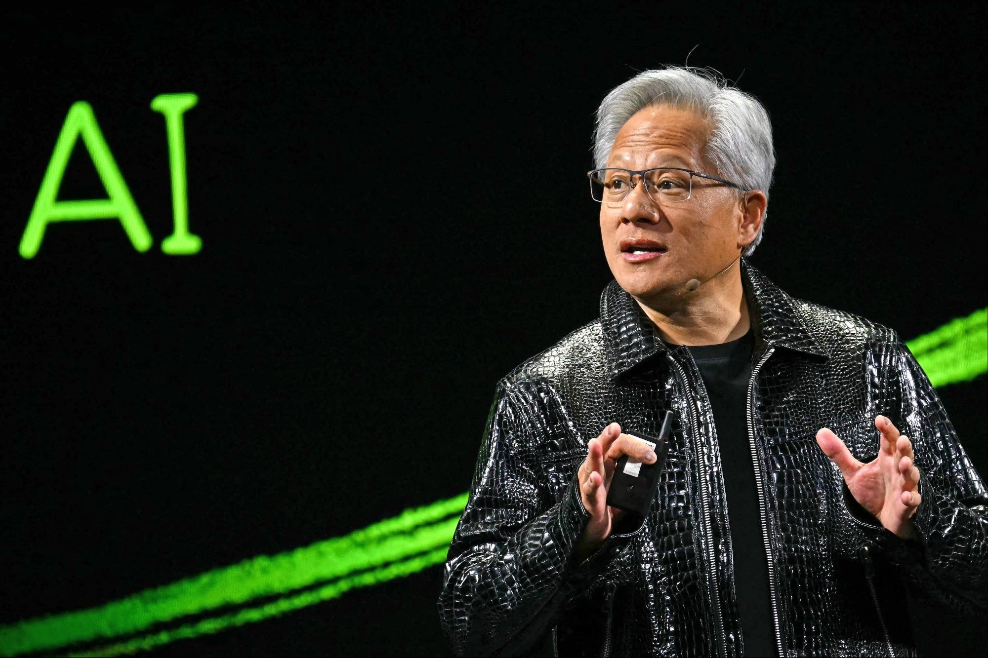 Nvidia CEO Jensen Huang Advocates for Personal AI Tutors,