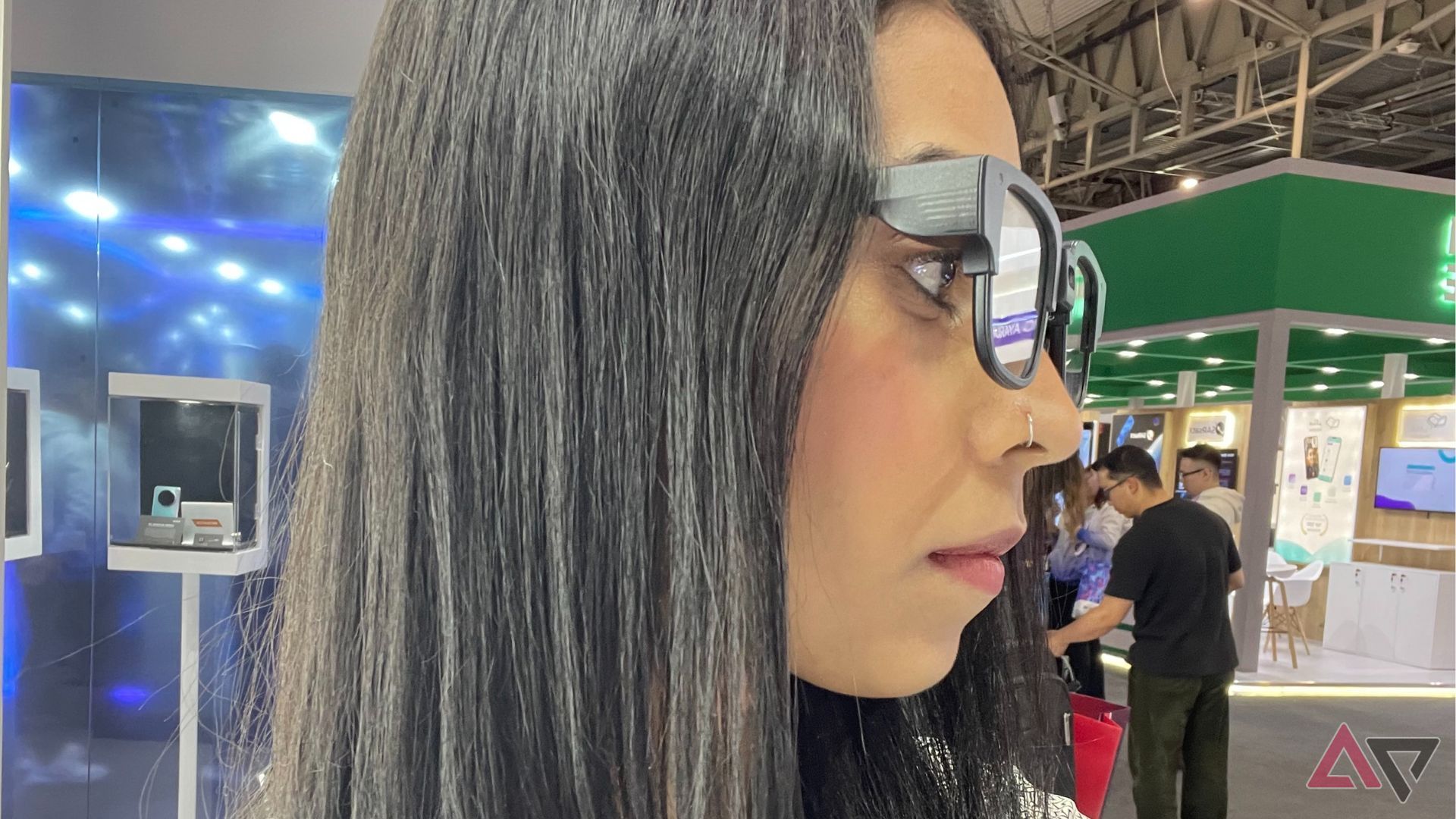 Tecno Unveils AI Glasses with Advanced Camera and AR