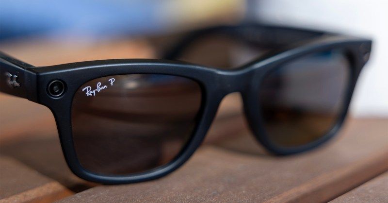 Apple Explores Smart Glasses Development, Echoing Meta's