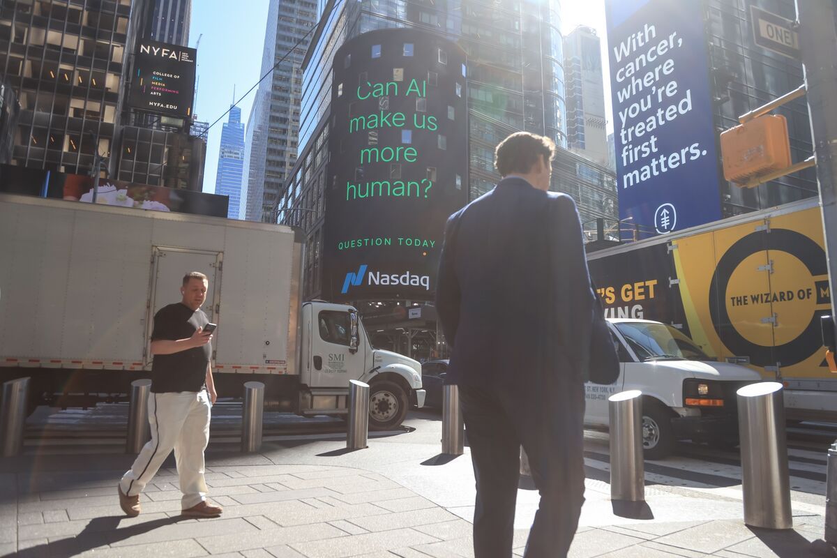 Wall Street Giants Warn of New AI Risks: Hallucinations,