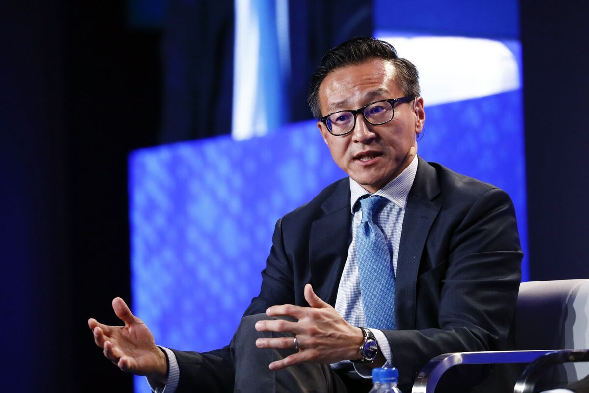 Alibaba's Joe Tsai Warns of Potential AI Data Center Bubble Amid Massive Infrastructure Investments