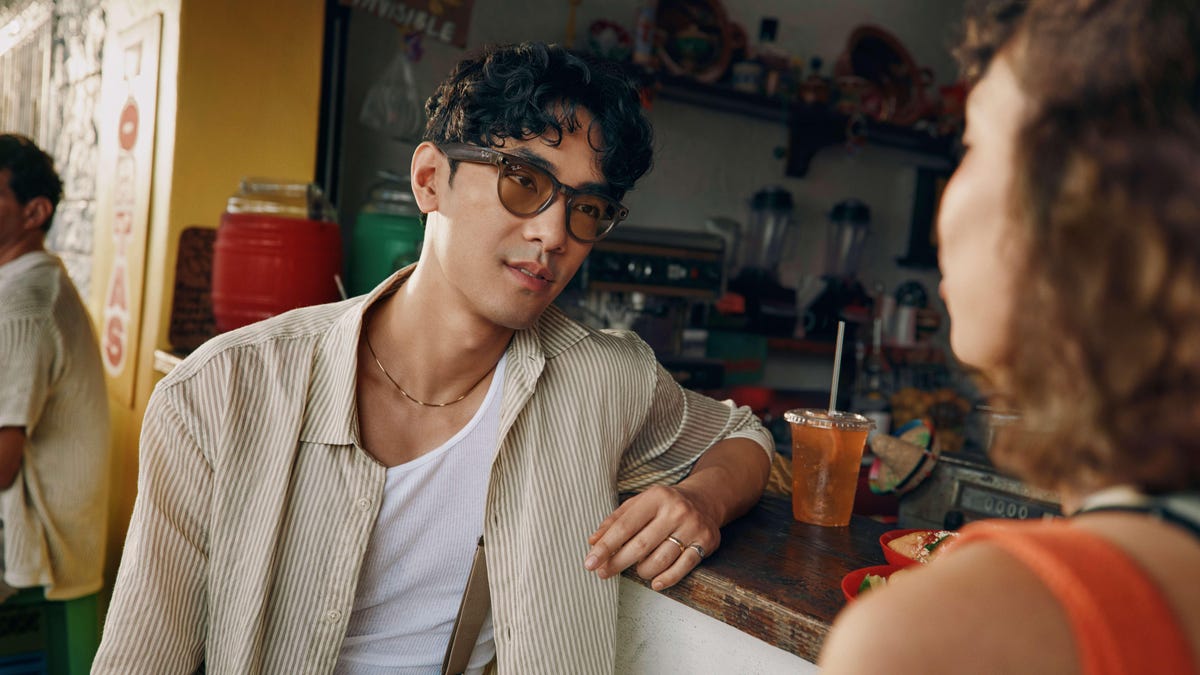 Meta Expands AI Features on Ray-Ban Smart Glasses, Raising