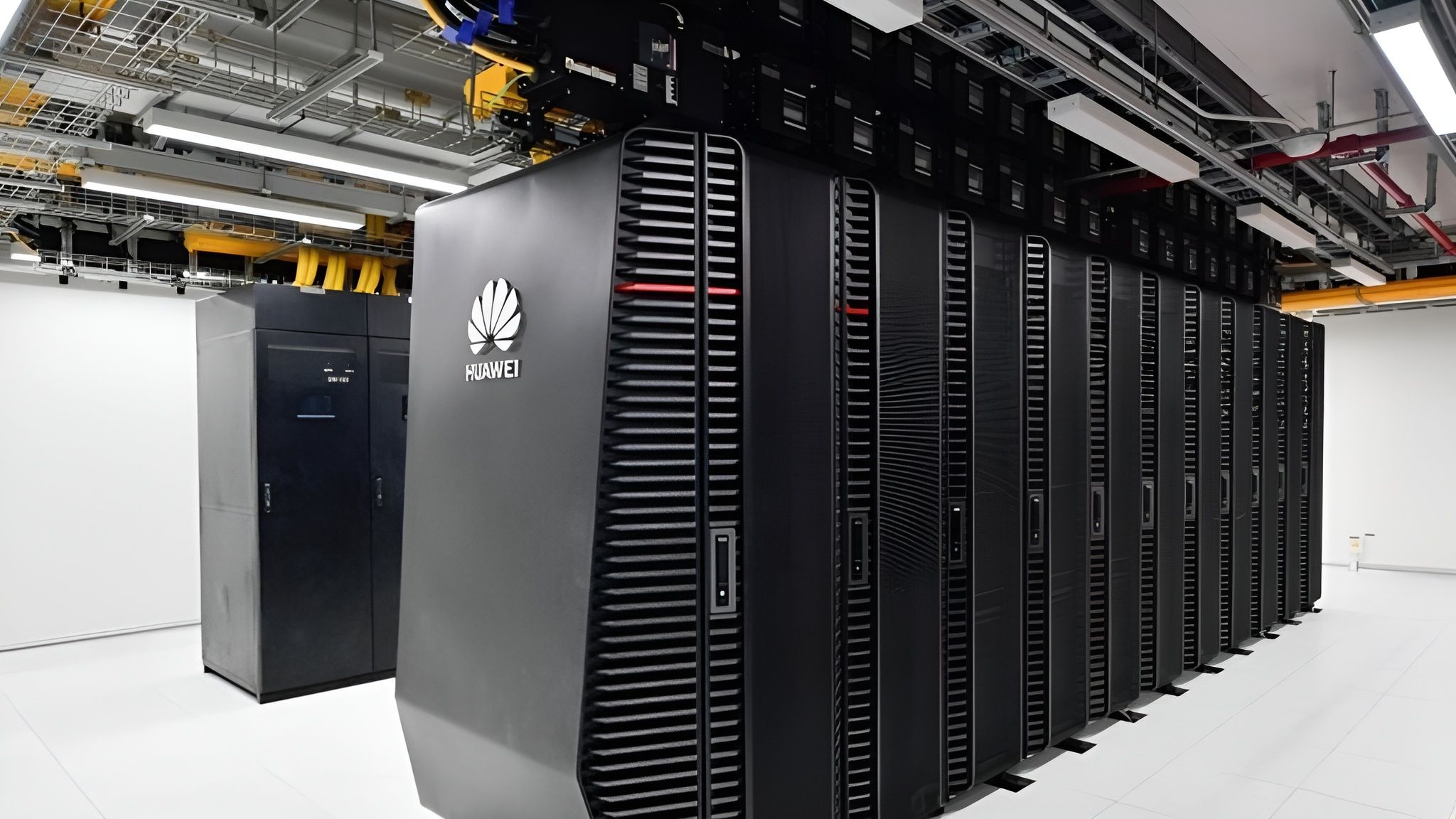 Malaysia Clarifies Stance on AI Project Involving Huawei Chips Amid US-China Tech Tensions