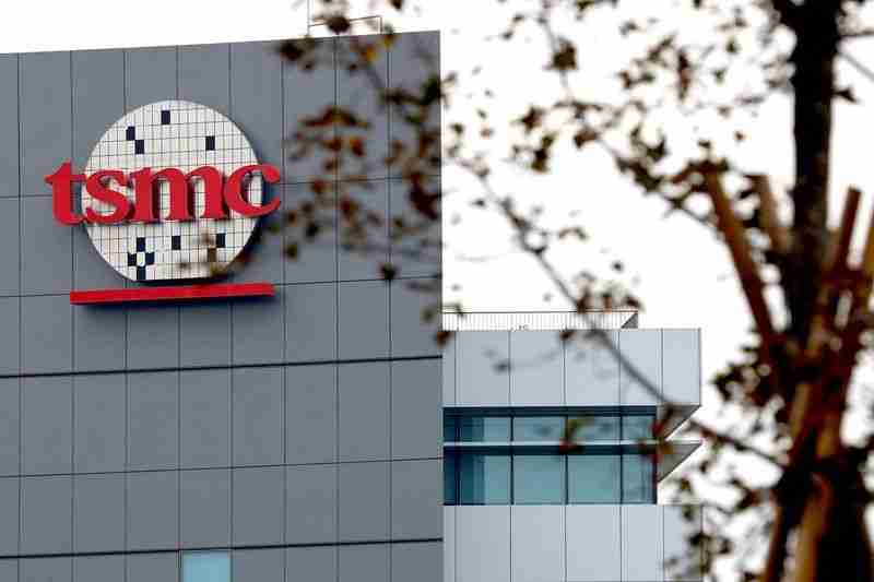 TSMC's Strong Q3 Performance Boosts AI Chip Sector Amid