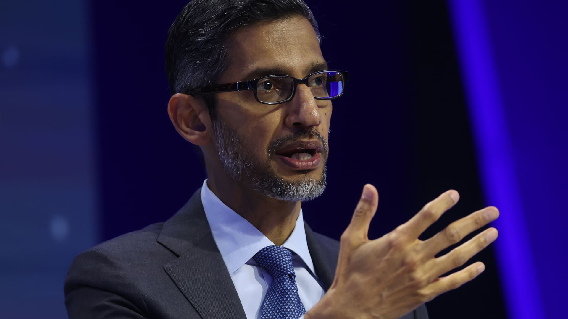 Alphabet's Q3 Earnings: AI Investments, Antitrust