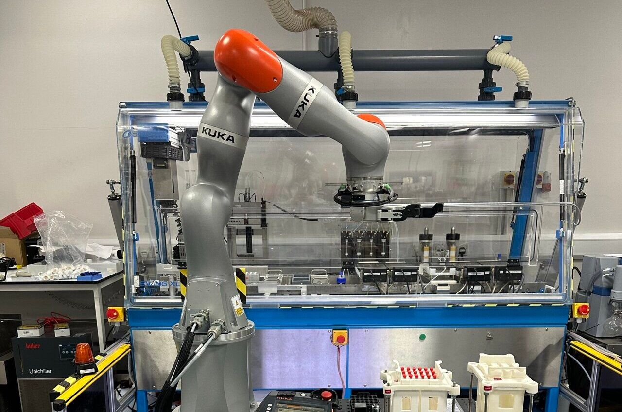 AI-Driven Mobile Robots Revolutionize Chemical Synthesis