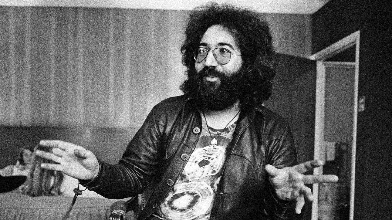 AI Resurrects Jerry Garcia's Voice: A New Era for Music