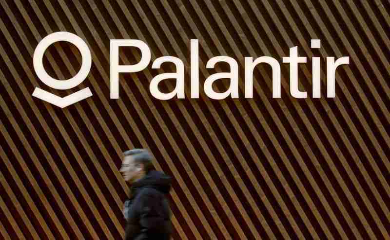 Palantir Executives Sell Millions in Stock Amid Strong