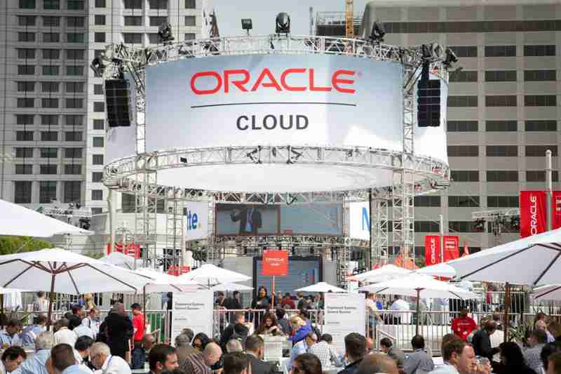 Oracle boosts AI development features for analytics and