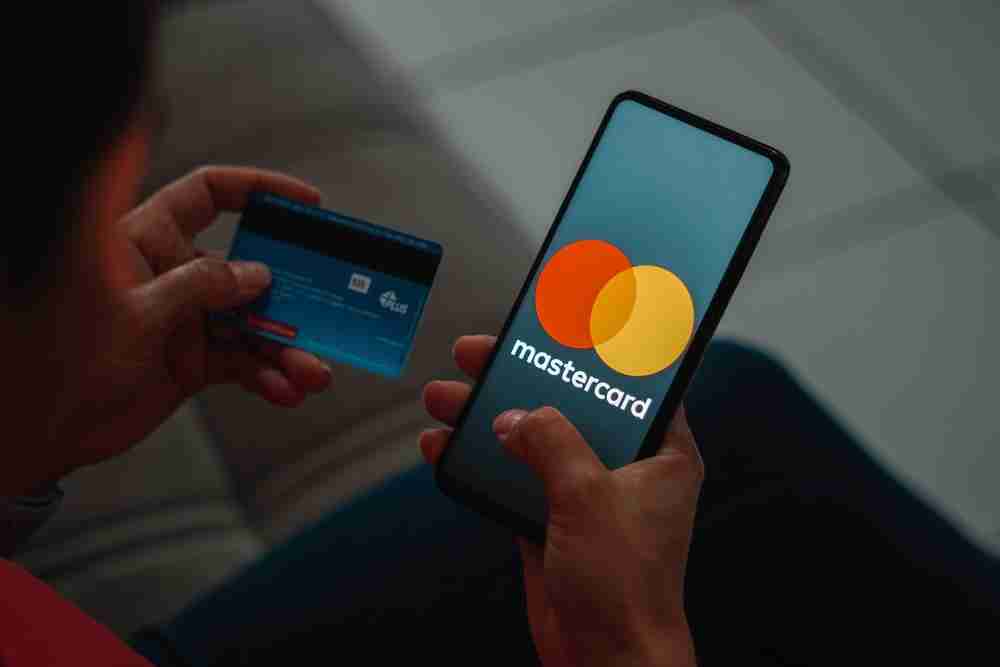 Mastercard Deploys AI to Combat Card Fraud